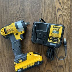 Dewalt 1/2 In Impact Drill