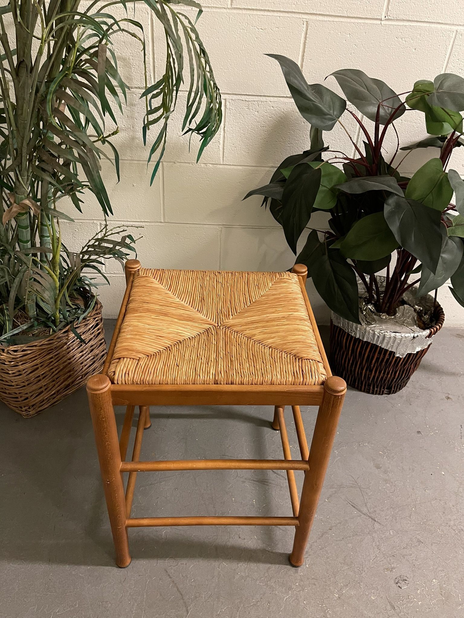EARLY-AMERICAN-STYLE, HEAVY WOOD STOOL (21.5"H) w/NATURAL REED SEAT - posted price is firm.