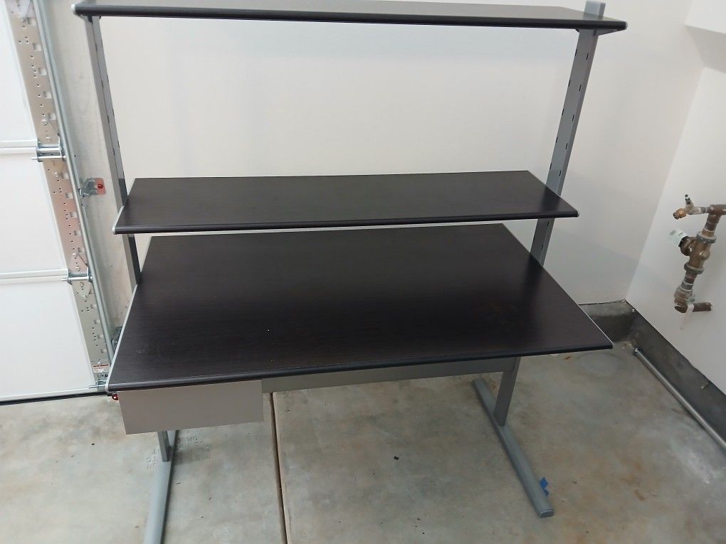 Ikea Desk - Fredrik Workstation (28.5in x 47in)