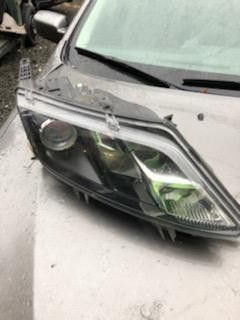 2010 Ford fusion front headlights used great condition
