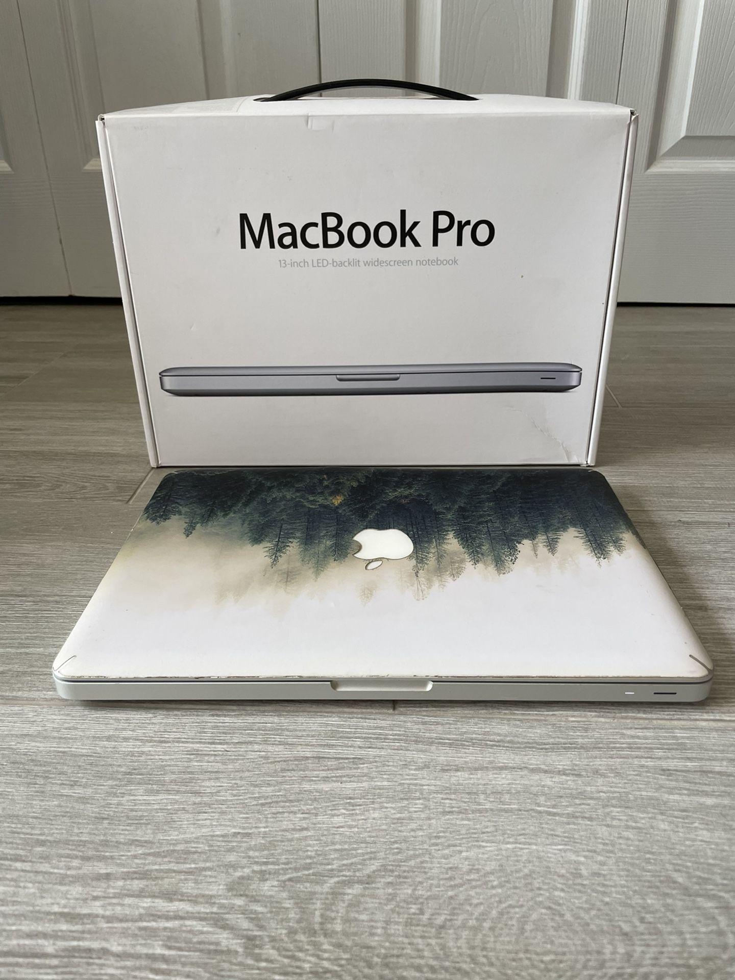 話題の人気 MacBook Pro シルバー Microsoft Office付き MacBook本体