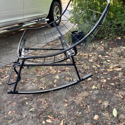 Free Metal Rocking Chair With Cushion 
