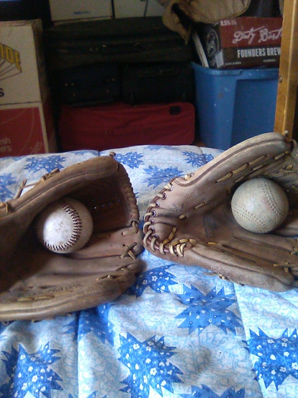 Lot Wilson ball hawk,and handicraft gloves,and 2vintage baseballs,some wear from use,still great condition.
