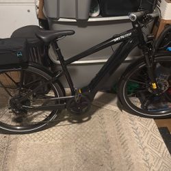 Specialized Electric bike 2025 5.0 Vado 