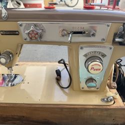 Broadway sewing machine  made in Japan