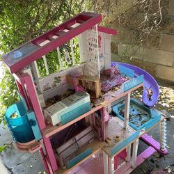 Barbie dream house