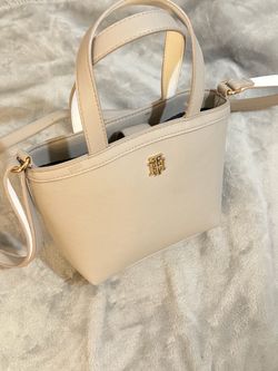Tommy Hilfiger purse
