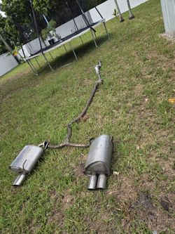 Dual Exhaust System with Mufflers