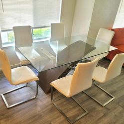 Modern Dining Table!