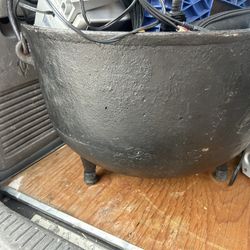 Big Cast Iron Pot Heavy 