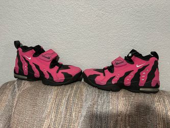 Nike Air DT Max '96 Pink Black Sneakers