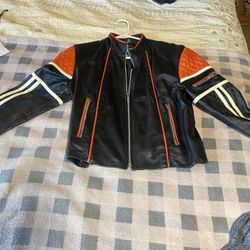 Leather riding jacket in champs for a small women’s straight from Sturgis