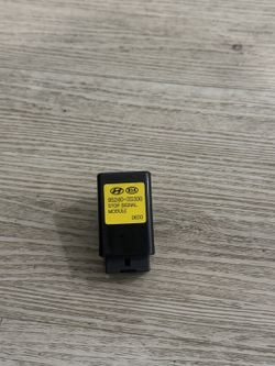 2015 - 2017 HYUNDAI SONATA STOP SIGNAL COMPUTER MODULE - 95240-3S300 OEM