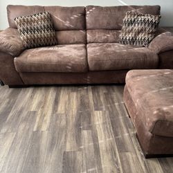 Sofa, Loveseat & 2 End Tables