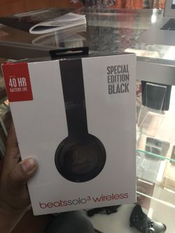 Beats solo 3 headphones new sealed in box