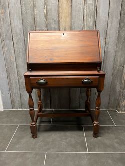 Locking Desk Cabinet with Drawer