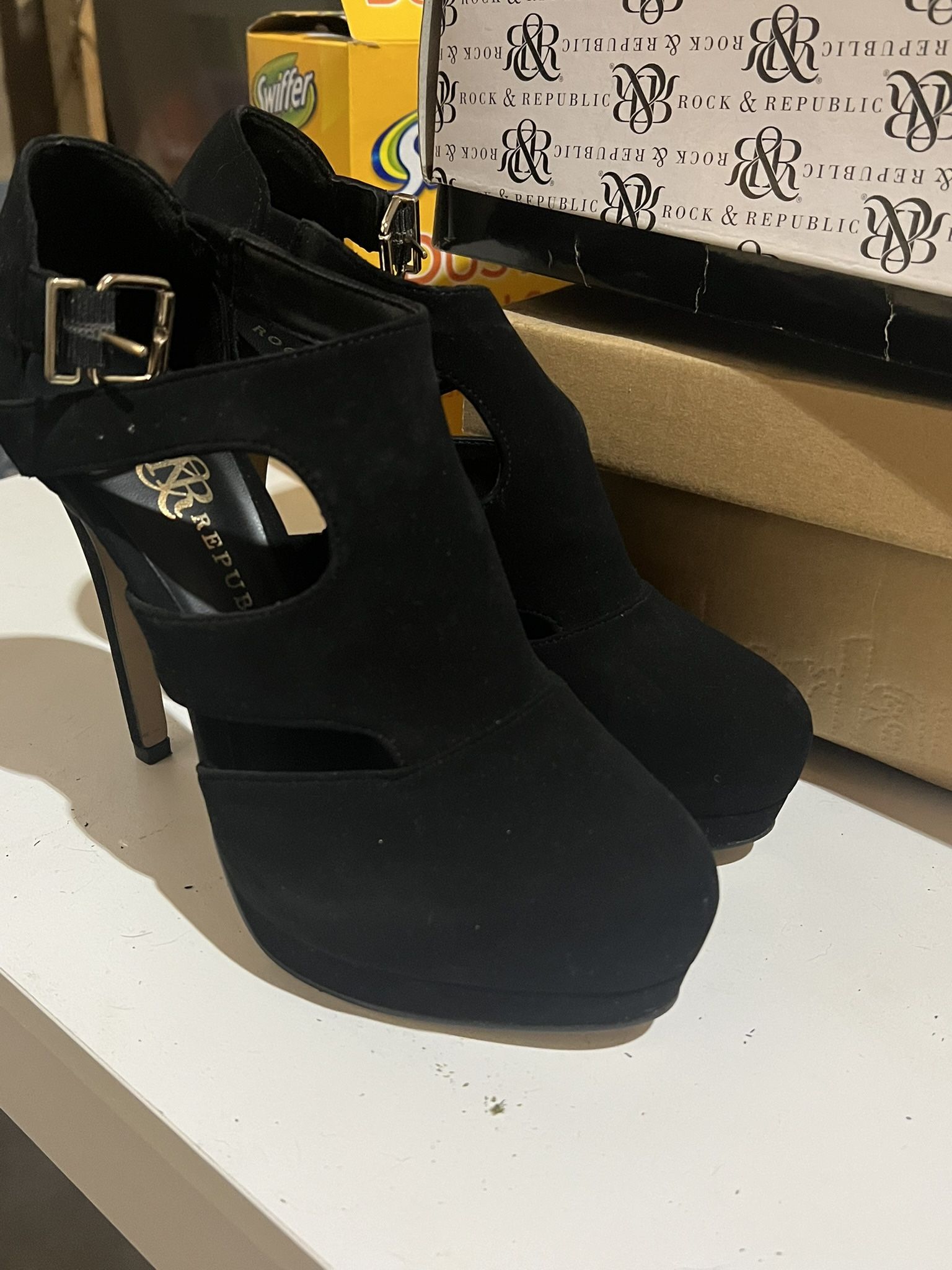 High Heels Black