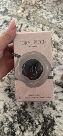 Floral blossom woman’s fragrance