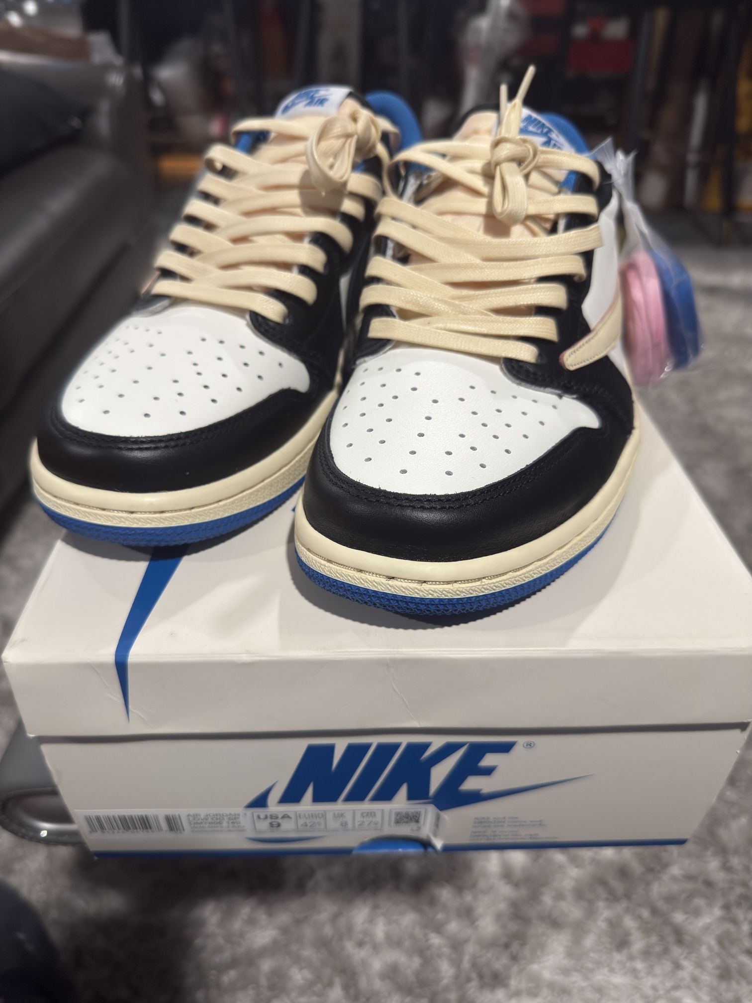 Air Jordan Retro 1 Low Travis Scott Fragment New Size 9