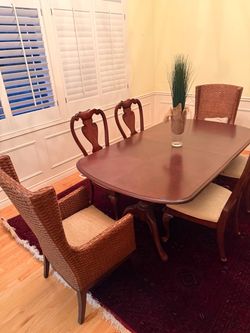 Thomasville Carved Solid Mahogany Dining Table and Chairs, Set of 8