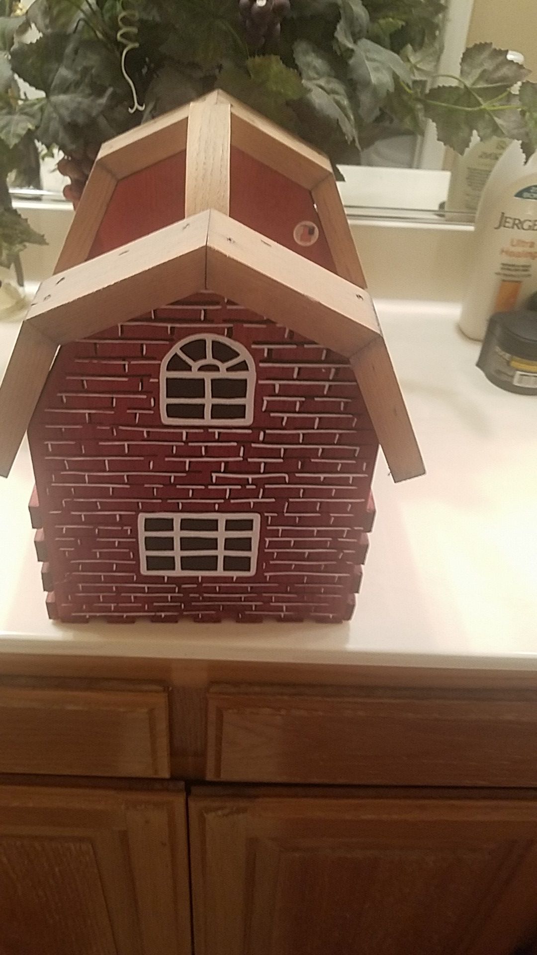 Barn house holder/centerpiece