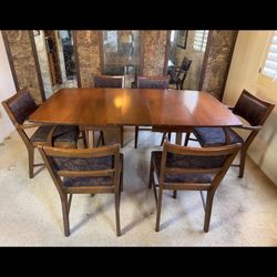 Mid century Modern MCM Walnut Drop Leaf Table And 6 Chairs 