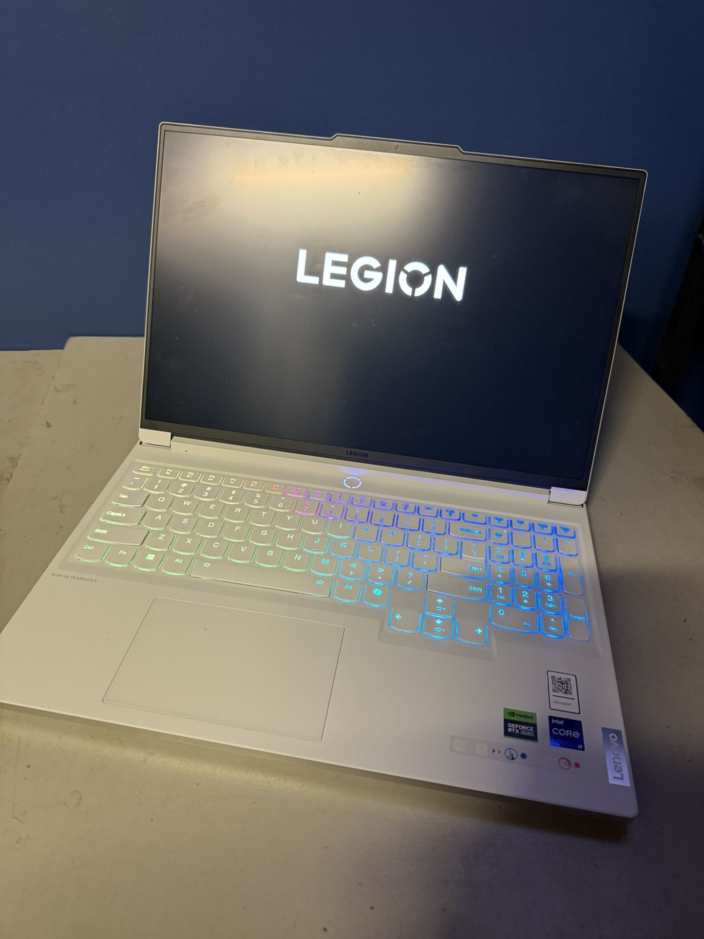 Lenovo Legion 7 (16IRX9)