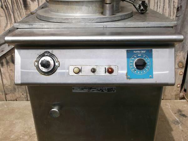 single phase 220v Flavor Crisp Pressure Fryer DSS-JR