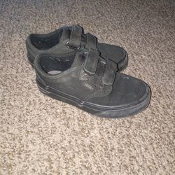 Black Van's Size Youth 11