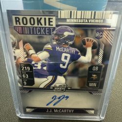 Optic On Card Auto J.J Mc Carthy 