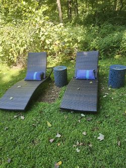 2 Lounge Chairs Side Tables And 2 Pillows