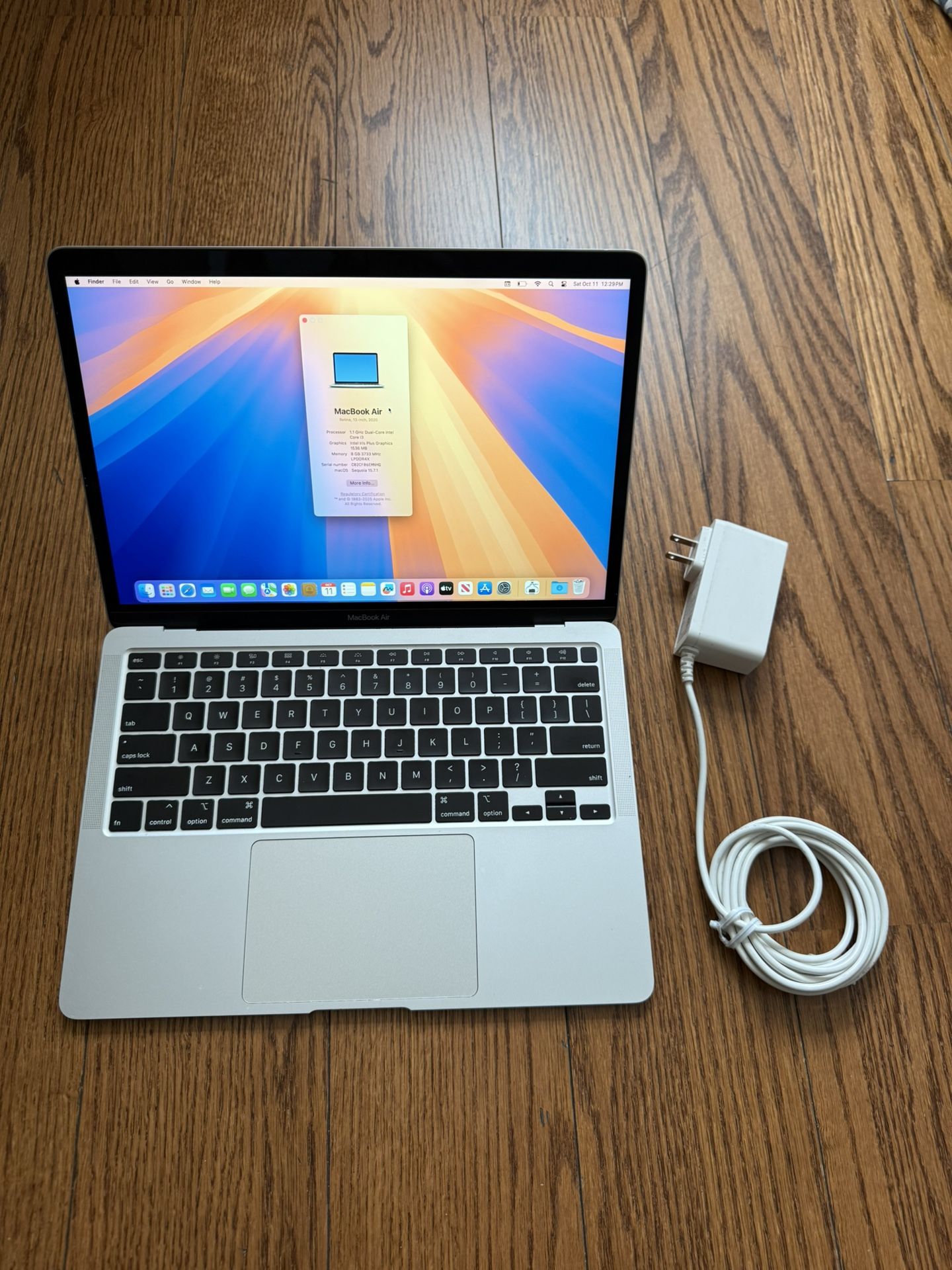 MacBook Air 13 2020/8GB RAM/256GB SSD/Fully Functional/Good Battery/USB-C Charger