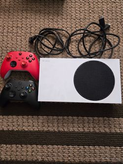 XBOX Series S Bundle w/ 2 Controllers + Cords (Pick Up)