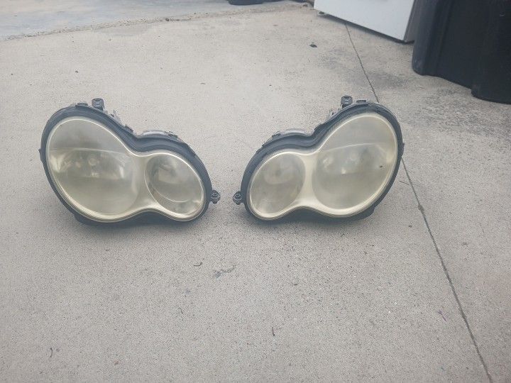 Mercedes Benz C230 Headlights