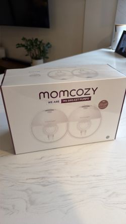 NEW IN BOX - Momcozy m5 Wearable Breast Pump
