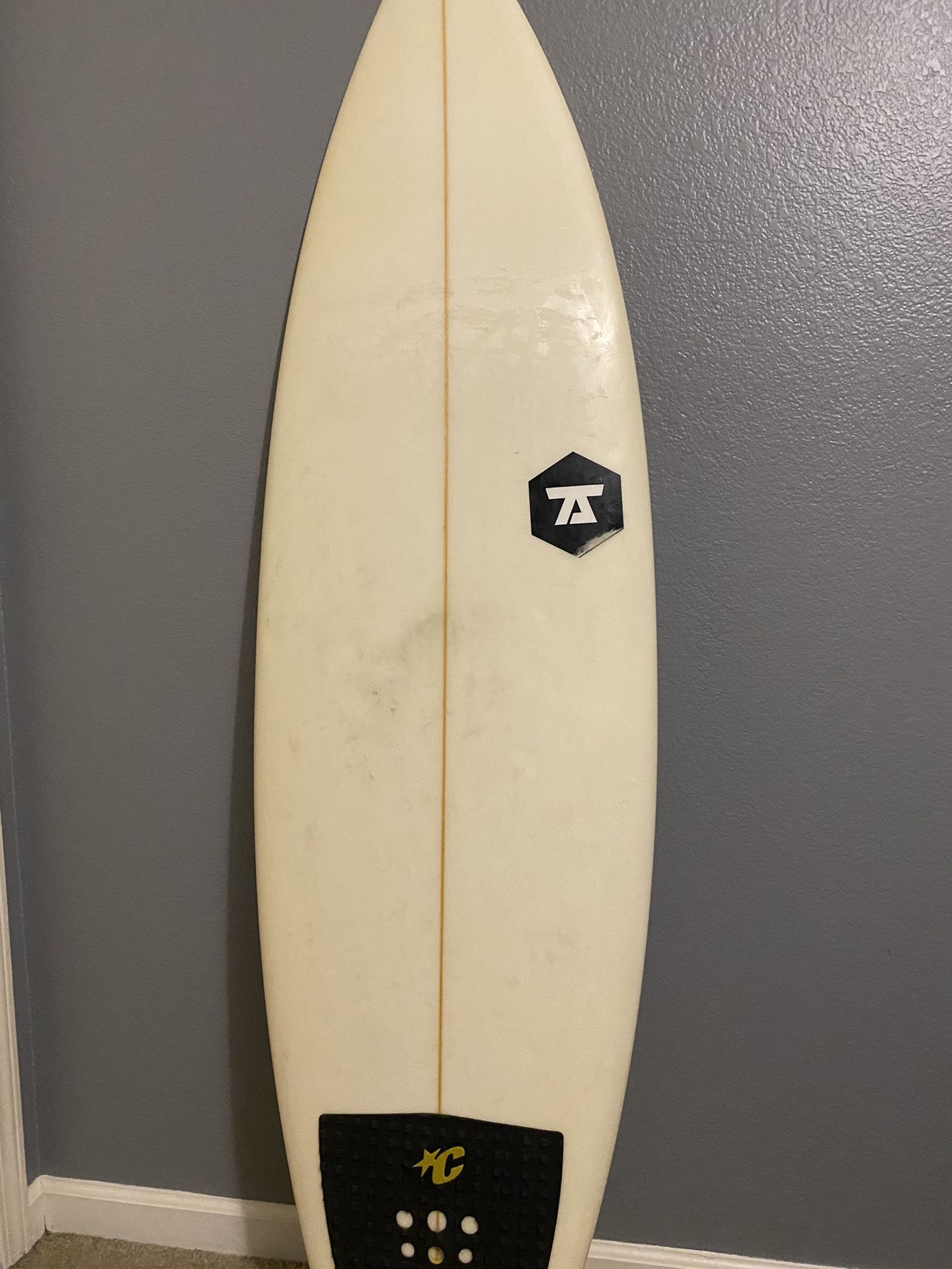 6ft Surfboard 