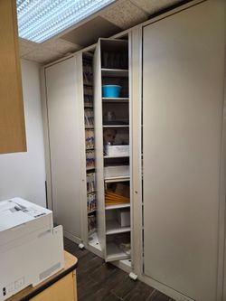 ROTARY FILE CABINET