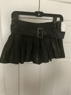 Faux leather skort