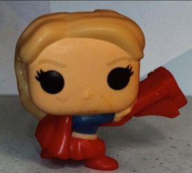 Kinder Joy - Funko Pop - Mini DC Comic - Supergirl