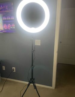 Ring light