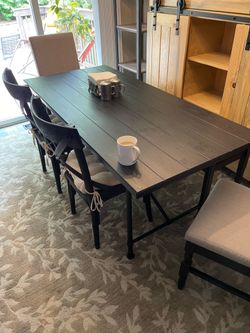 Dining table and 4 chairs