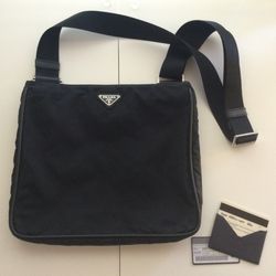 🔥Vintage PRADA Black Nylon Shoulder Bag🔥BORSA A TRACOLLA VA0251🔥Complete With Tag, Card and Storage Bag🔥Supreme Condition🔥