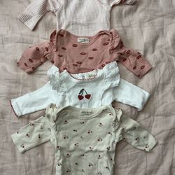 0-3 Month Long Sleeve Girl Onesies 