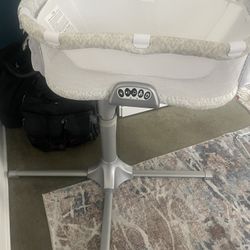 Gently Used Bassinet 