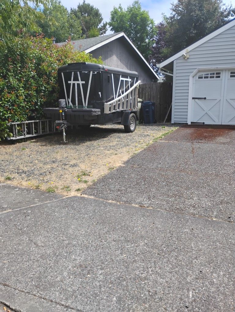 Enclosed Trailer