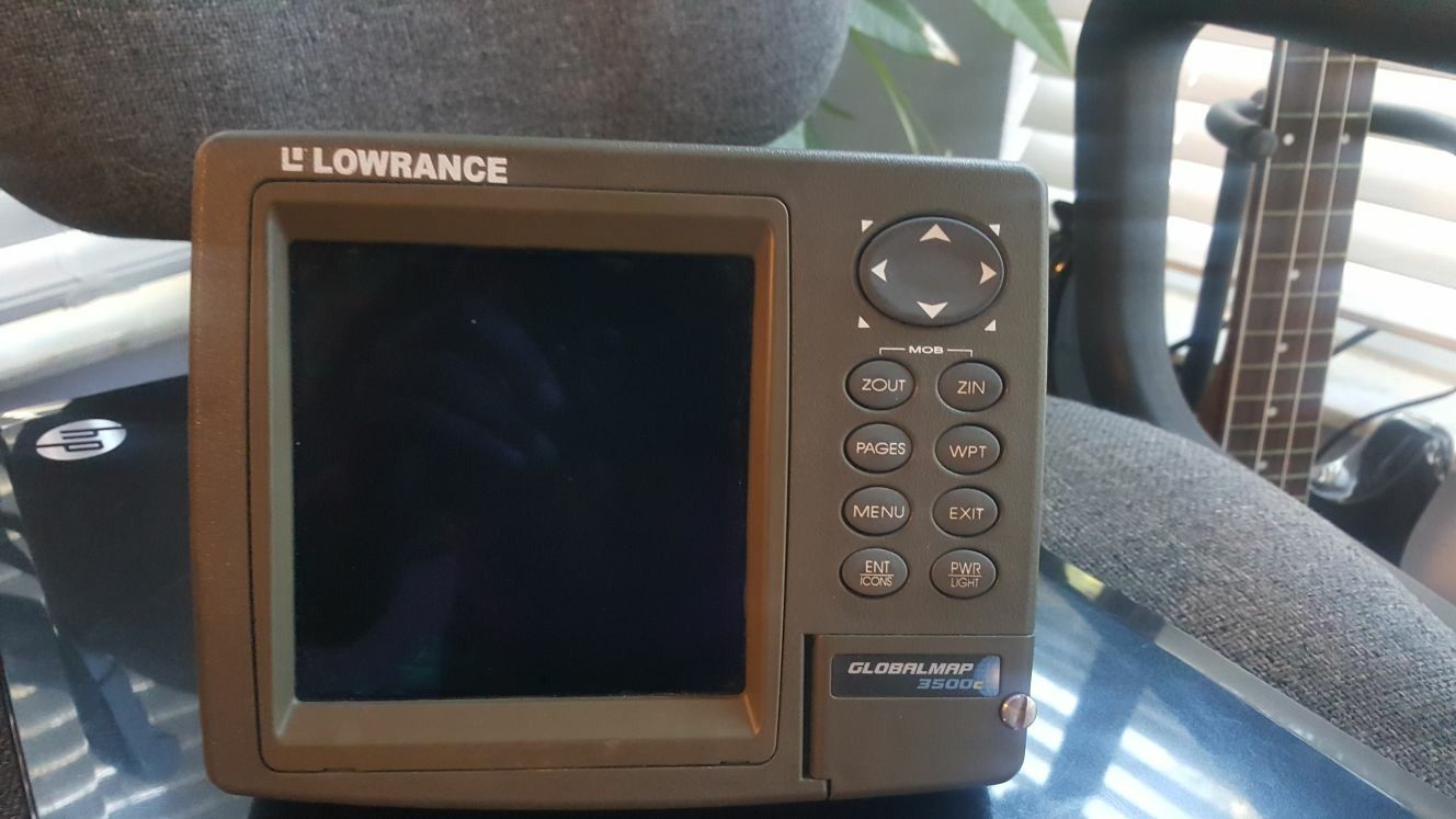 Lowrance 3500 CC Mapping. GPS Receiver.