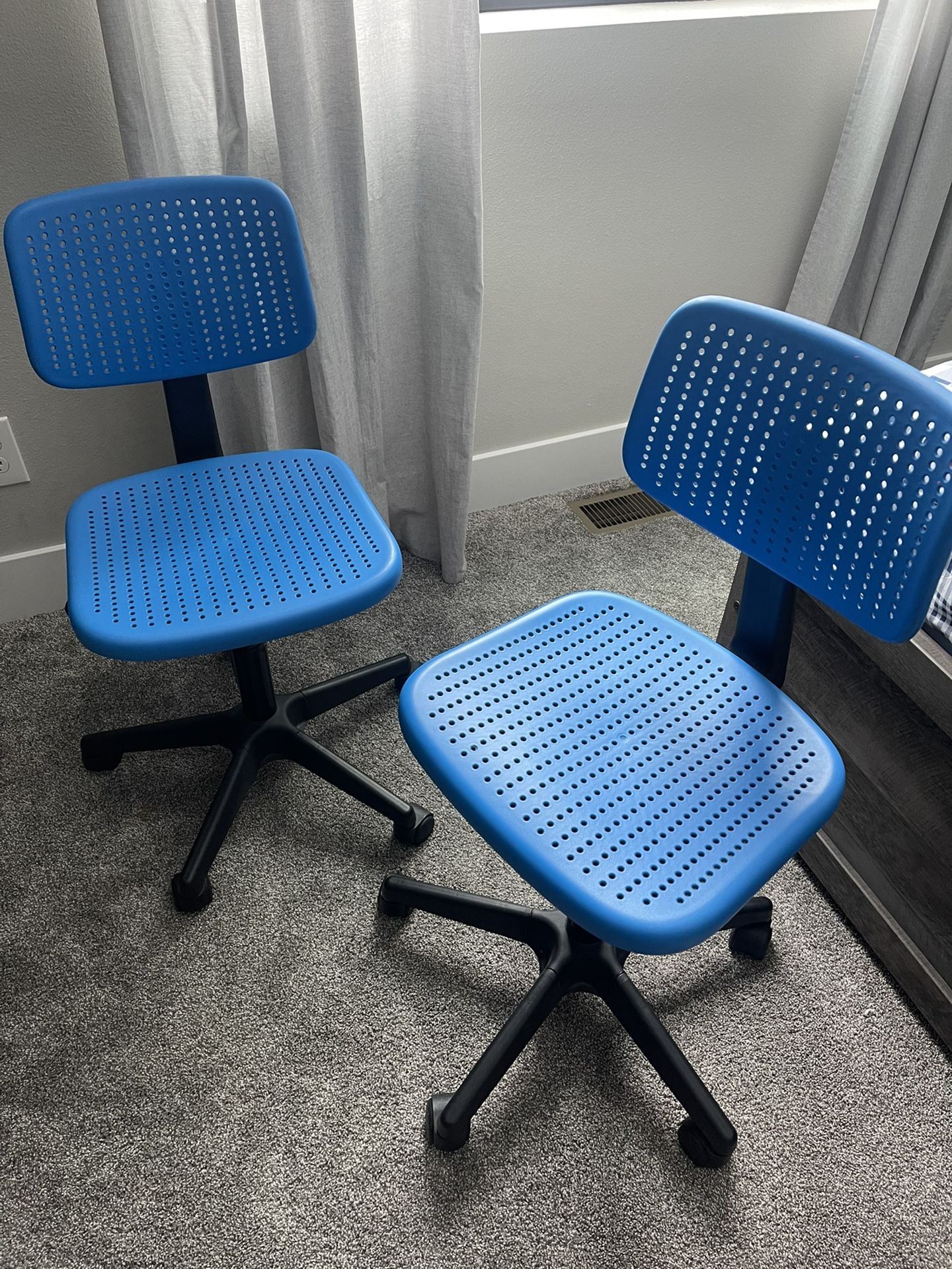 Kids Desk Chairs 