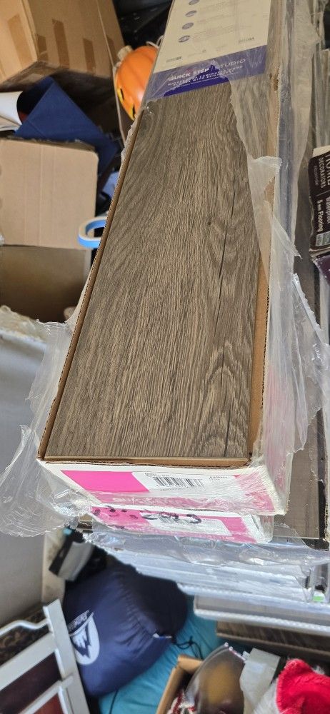 QuickStep Studio + Spill Repel Whistler Oak 12-mm T x 6-in W x 48-in L Waterproof Wood Plank Laminate Flooring (16.12-sq ft / Carton)