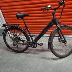 Two Macweel E-BIKES 26" And 28"