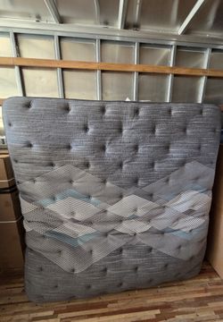 King Medium Pillow Top